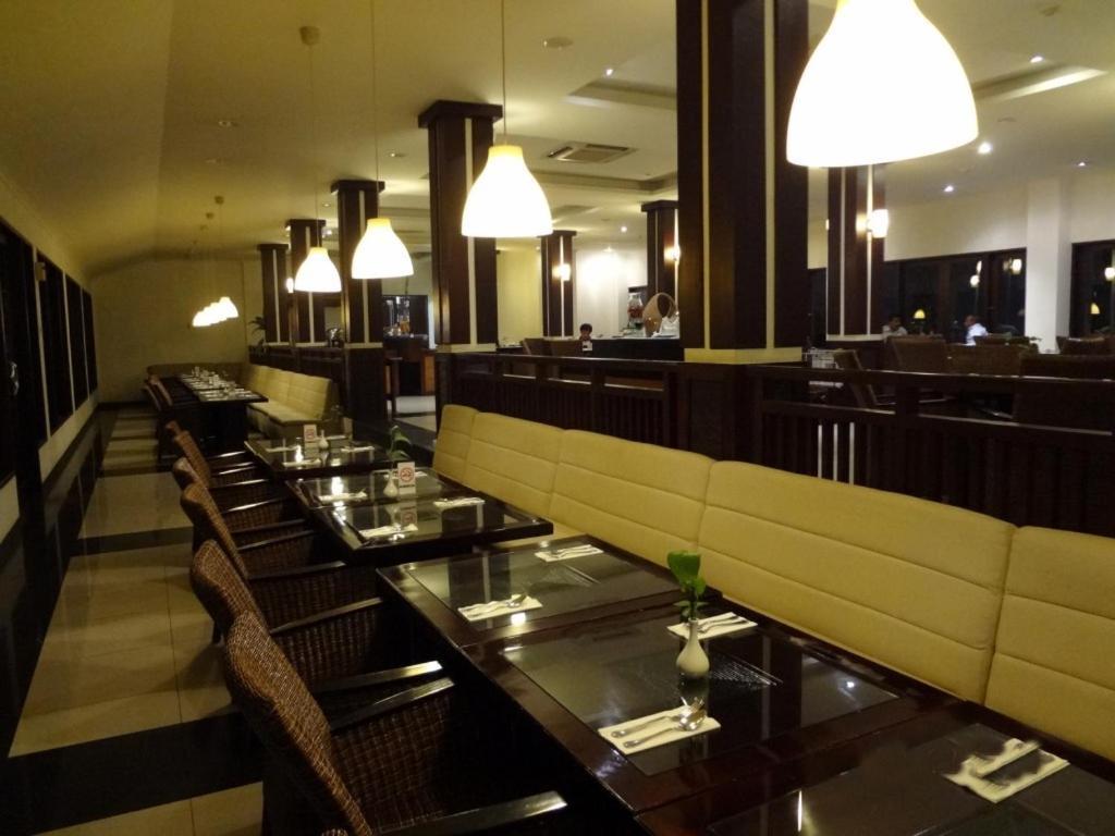 Oasis Atjeh Hotel Banda Aceh Kültér fotó